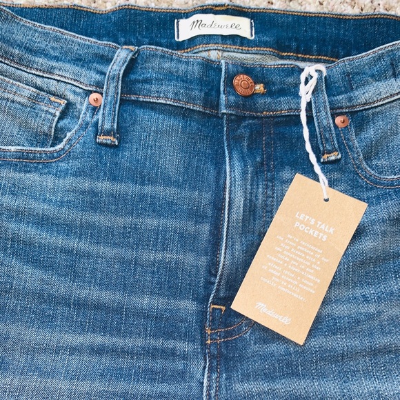 Madewell Mid-Rise Skinny Jeans in York Wash - Picture 8 of 8